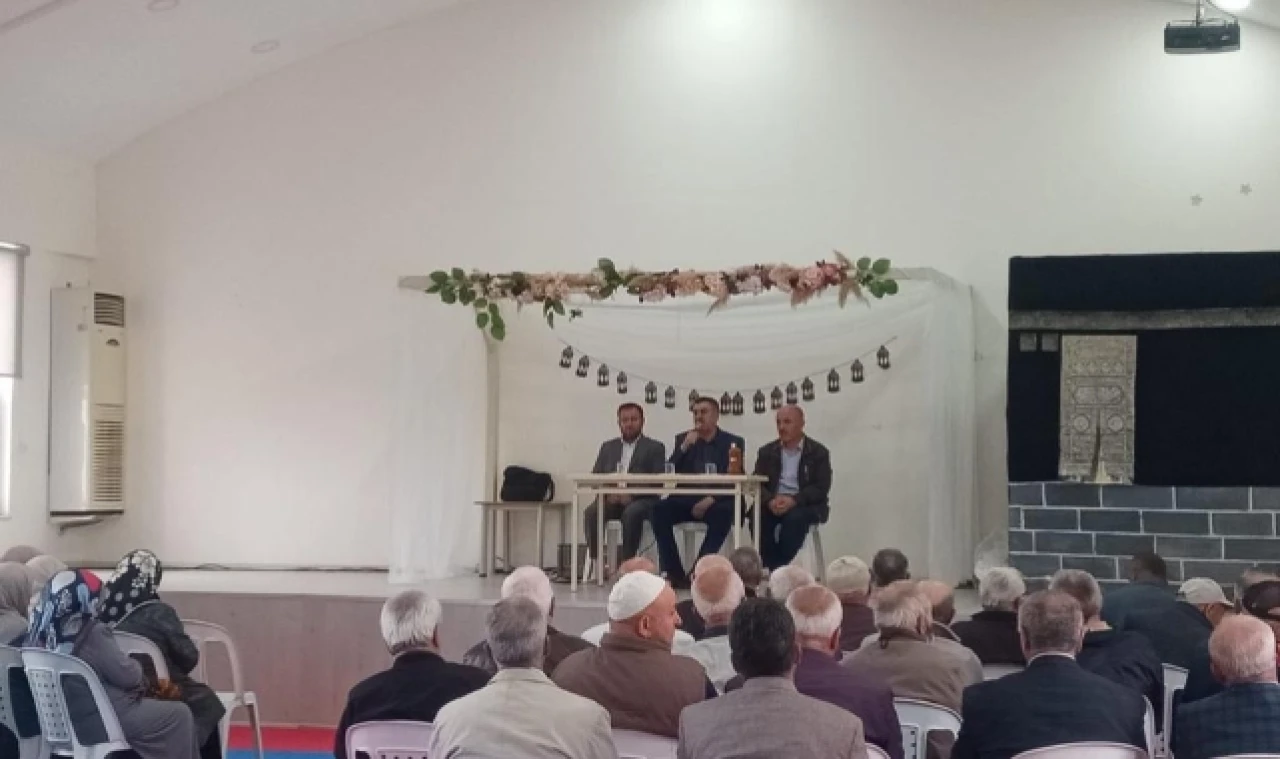 HACI ADAYLARINA SEMİNER VERİLDİ