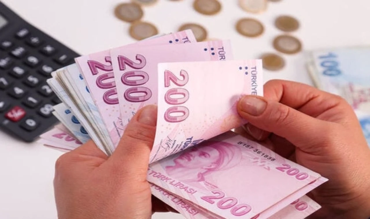 Kamu işçisinin zam pazarlığında imza günü