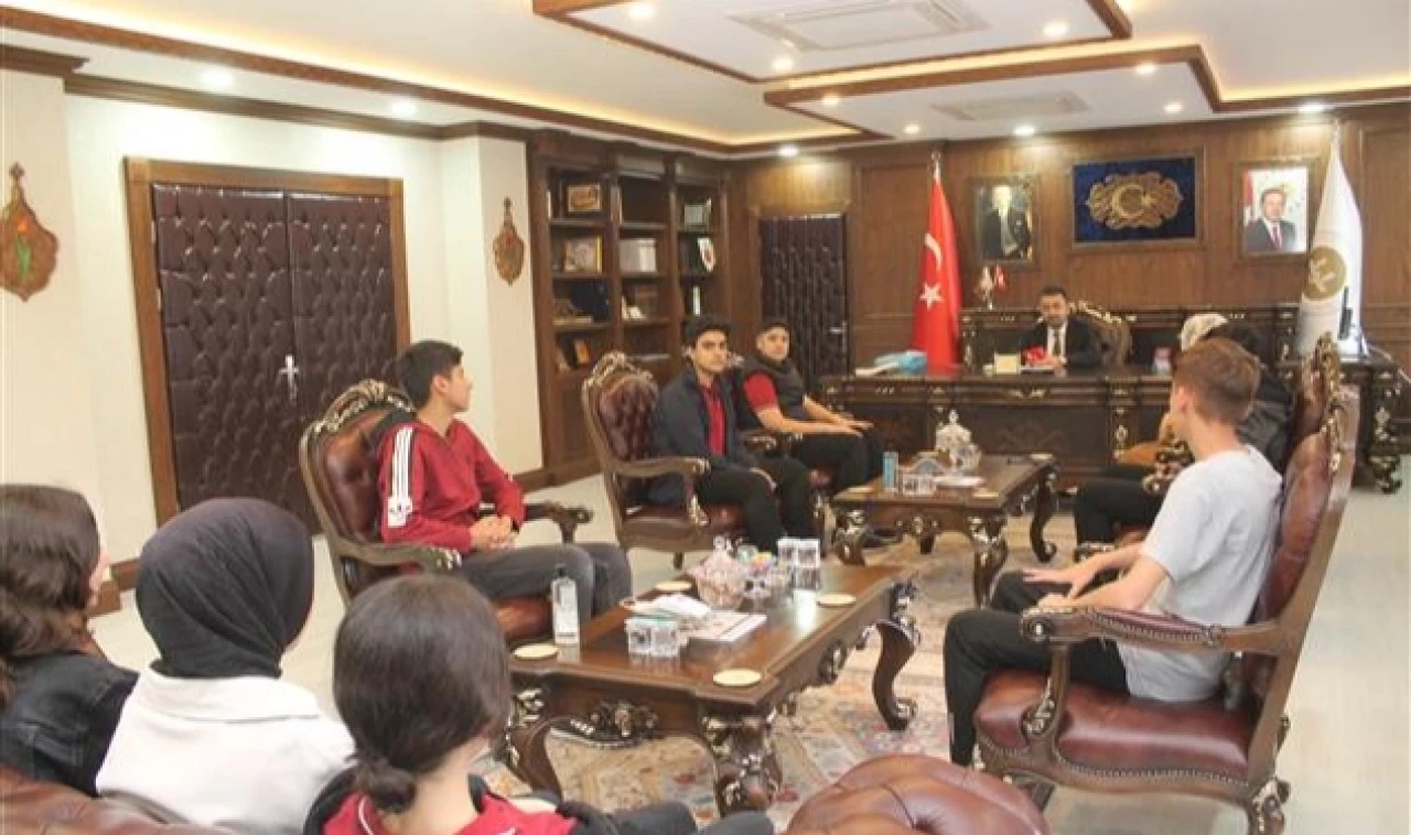 Liseli Gençlerden İl Müftülüğüne Ziyaret
