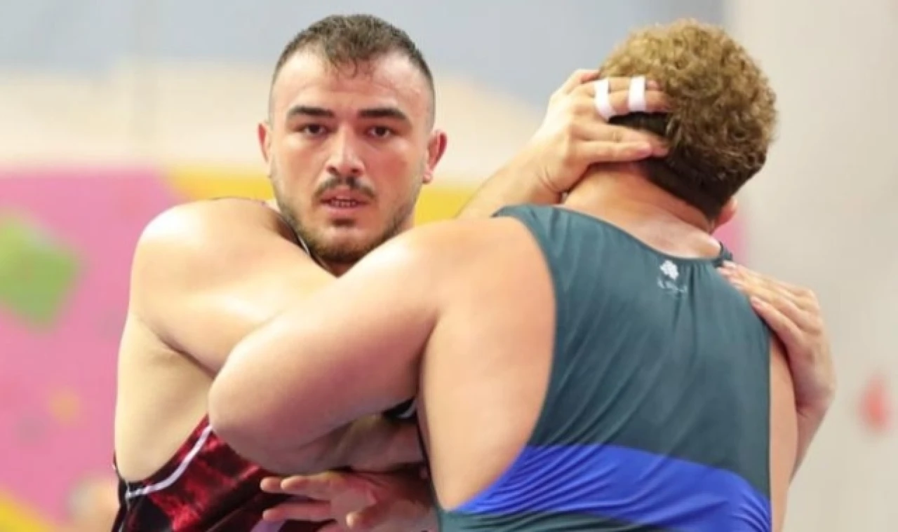 Merzifon Belediyespor Kulübü Sporcusu  Adil Mısırcı Finalde!