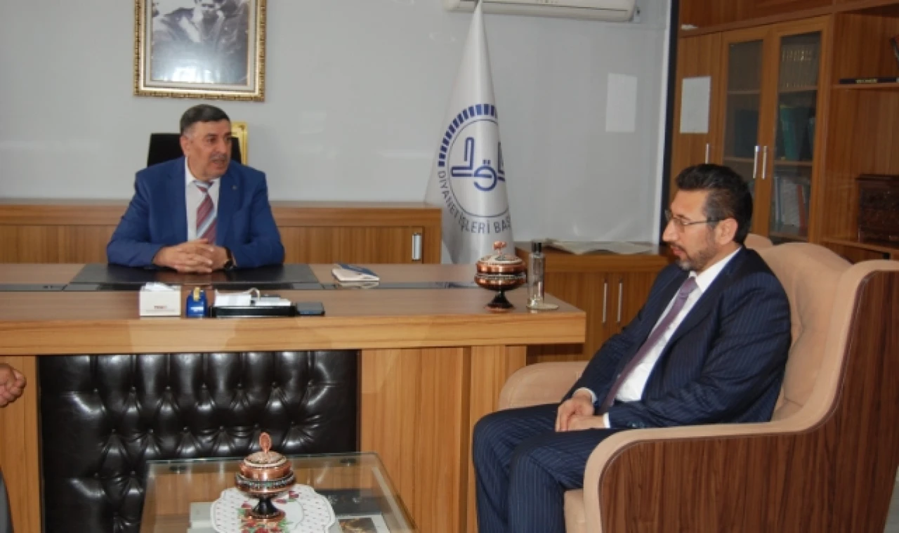 MÜFTÜLÜKTE BAYRAK DEĞİŞİMİ