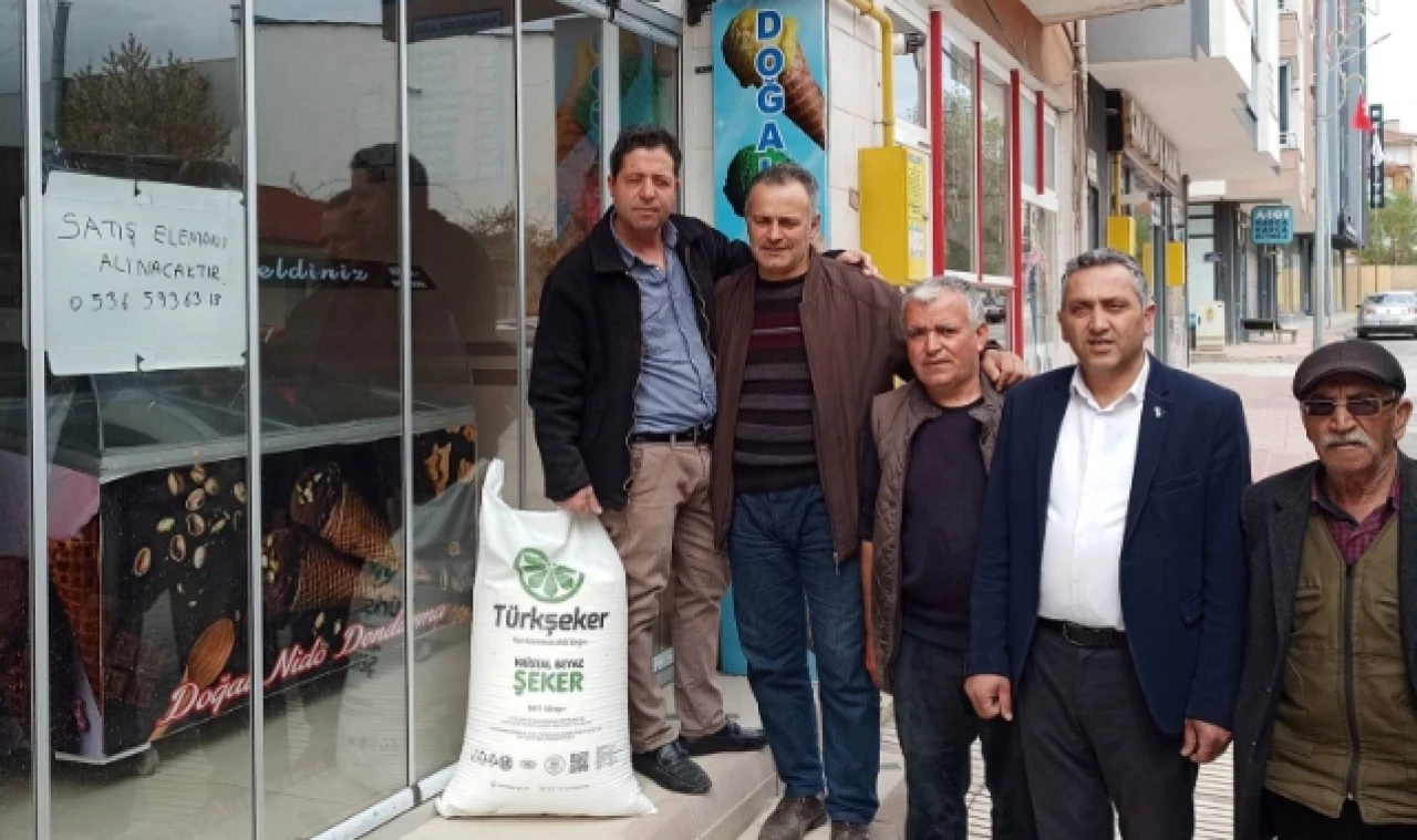 Pastacı Esnafına Şeker Dağıtıldı