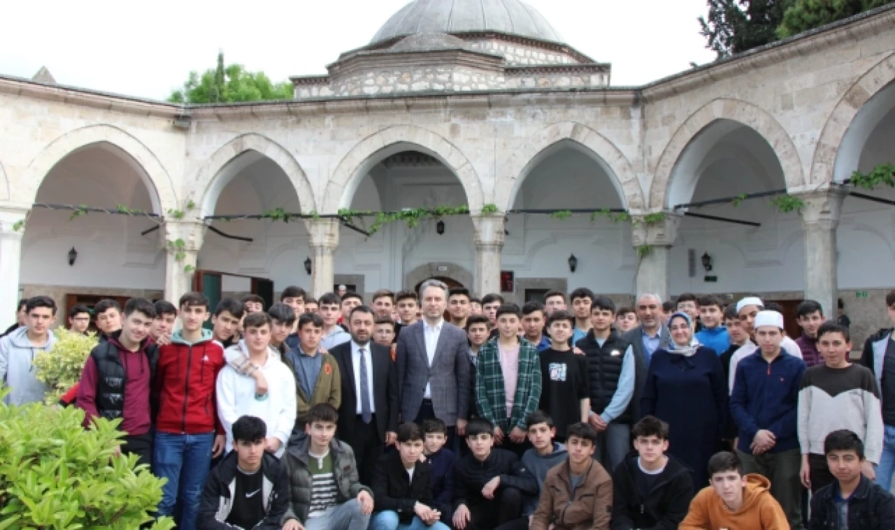   Kesgin, Amasya'da Hafızlarla Buluştu