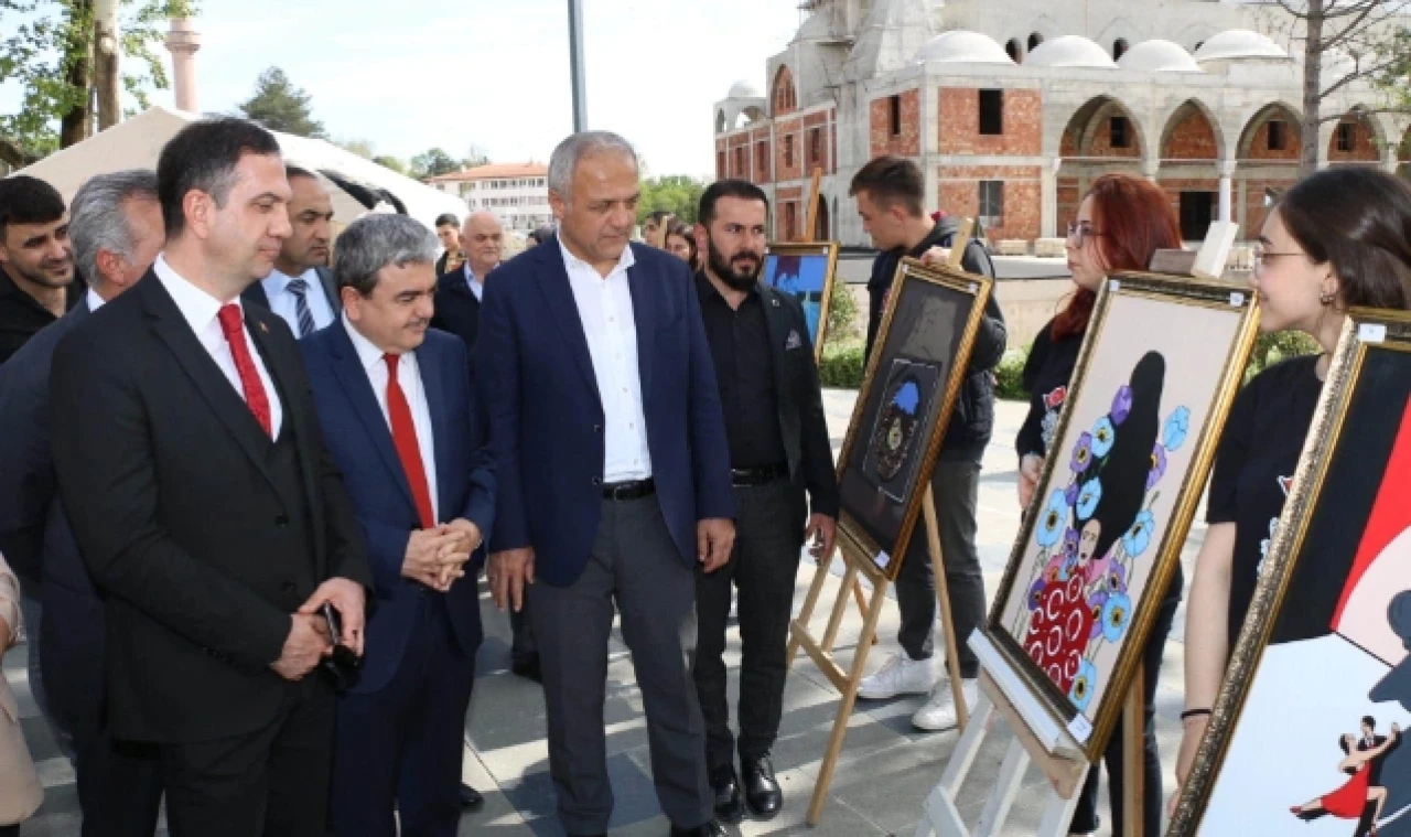 "Sesini Duyan Var"