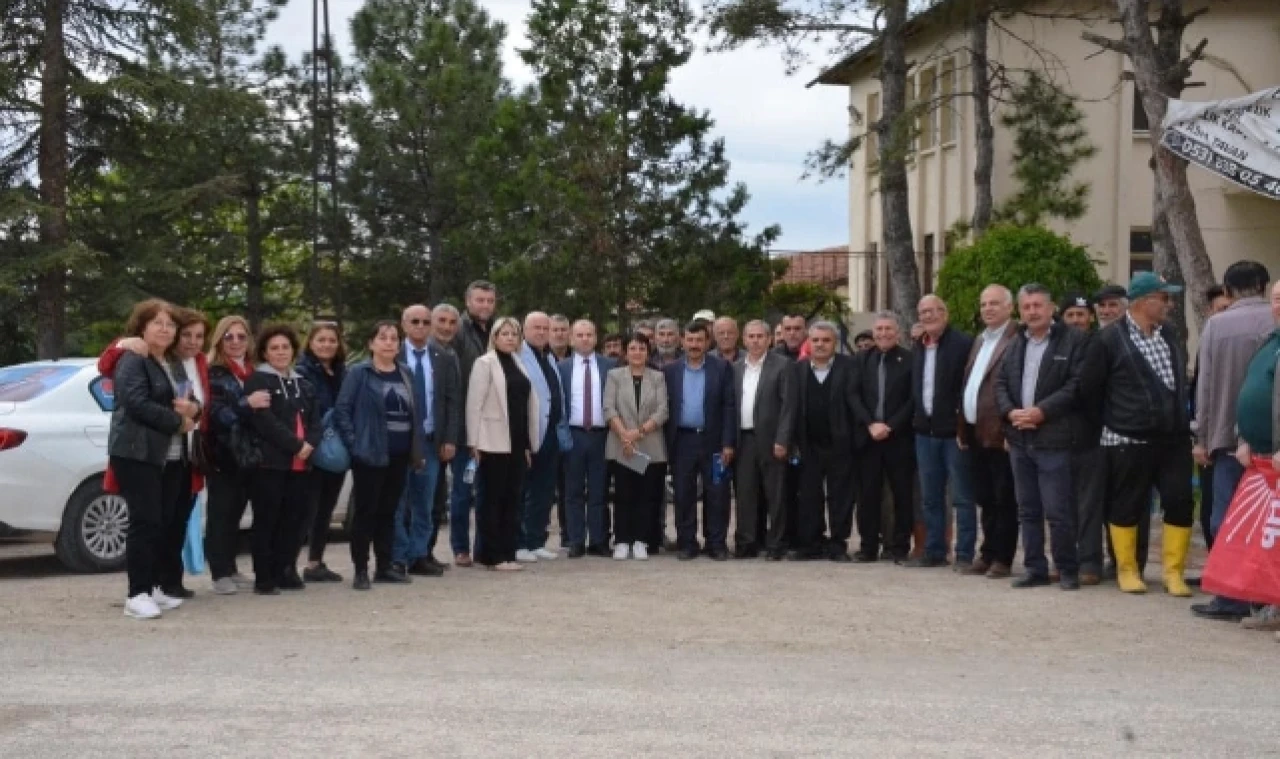 SORUNLARI DİNLEYİP ÇÖZÜMLERİNİ ANLATTI