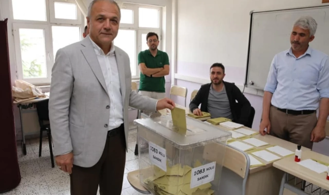 ÜÇOK OYUNU KULLANDI