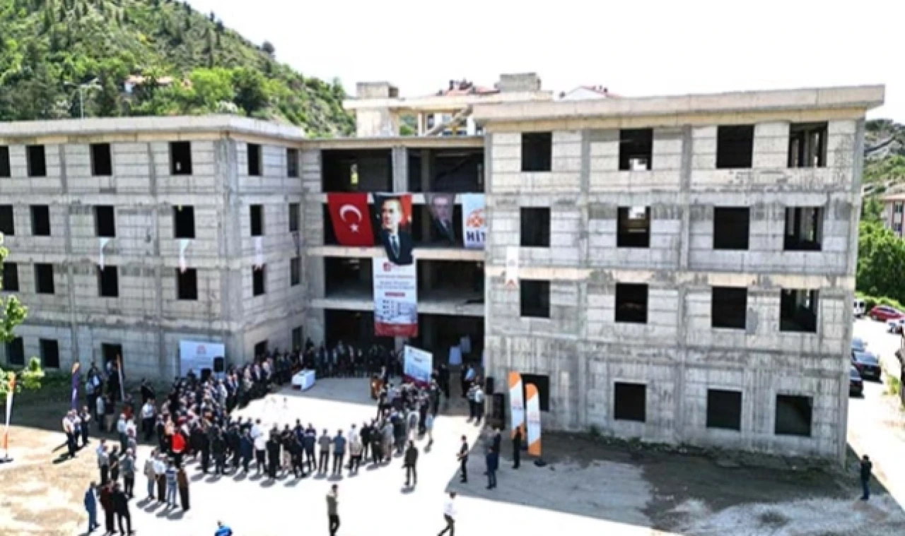 YARIM KALAN İSKİLİP MYO İNŞAATI TAMAMLANACAK