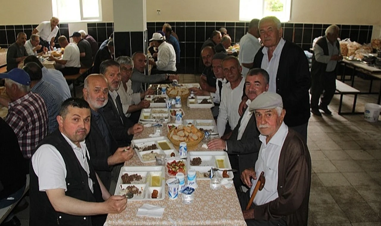 AFAT KURBANI KESTİLER