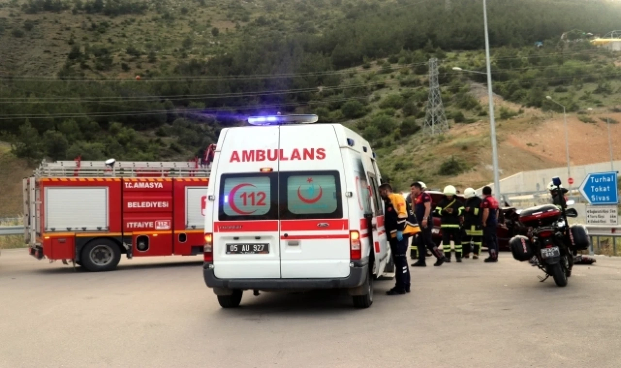 AMASYA'DAKİ TRAFİK KAZASINDA 5 KİŞİ YARALANDI