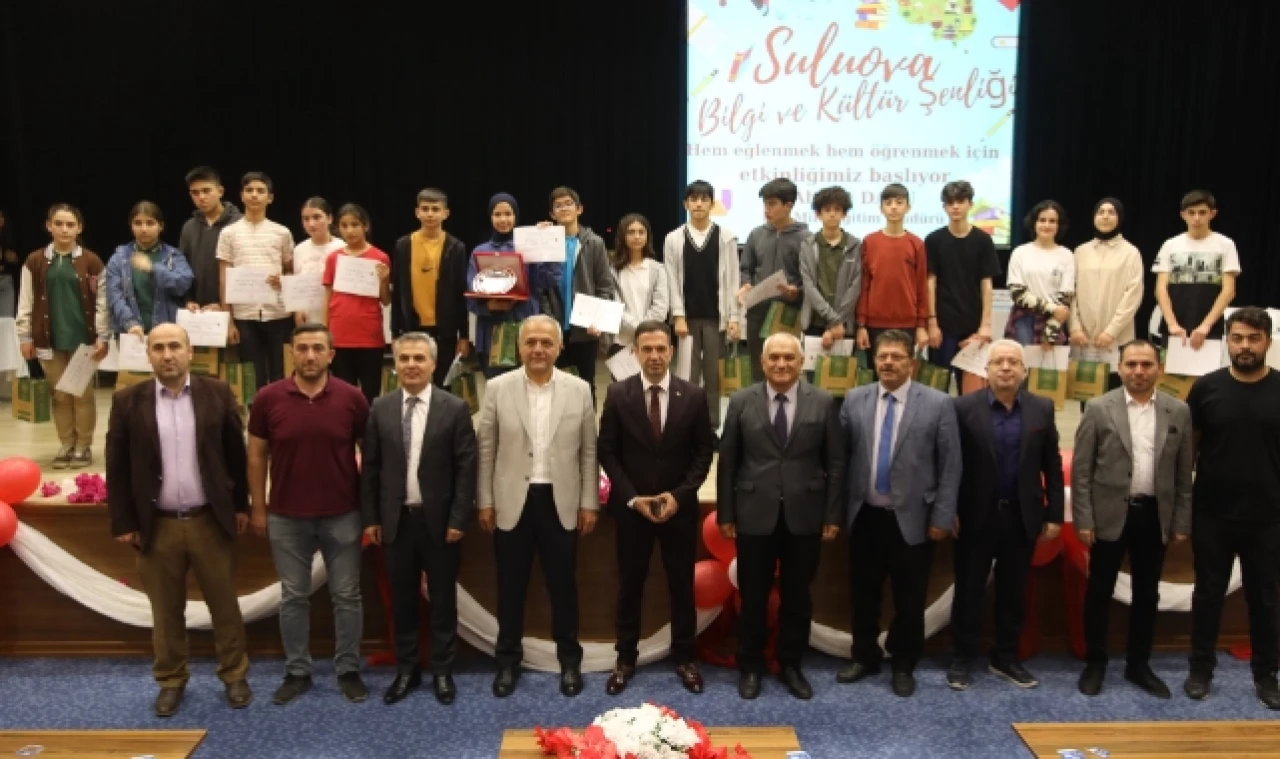 BİLGİ VE KÜLTÜR ŞENLİĞİ ETKİNLİĞİ DÜZENLENDİ