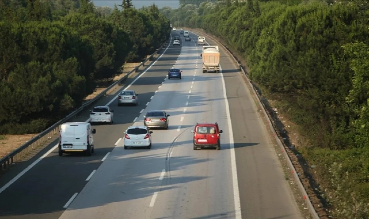Bolu’da otoyoldaki bayram trafiği normale döndü