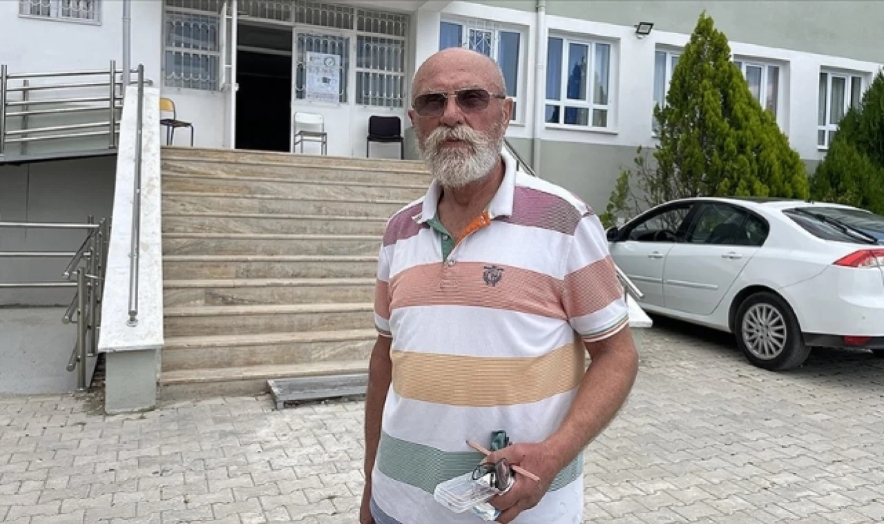 EMEKLİ POLİS MEMURU 76 YAŞINDA YKS SINAVINA GİRDİ