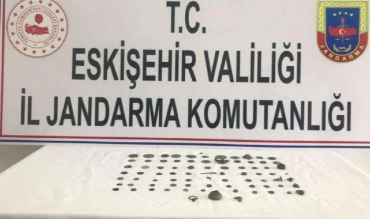 ESKİŞEHİR’DE 69 SİKKE ELE GEÇİRİLDİ