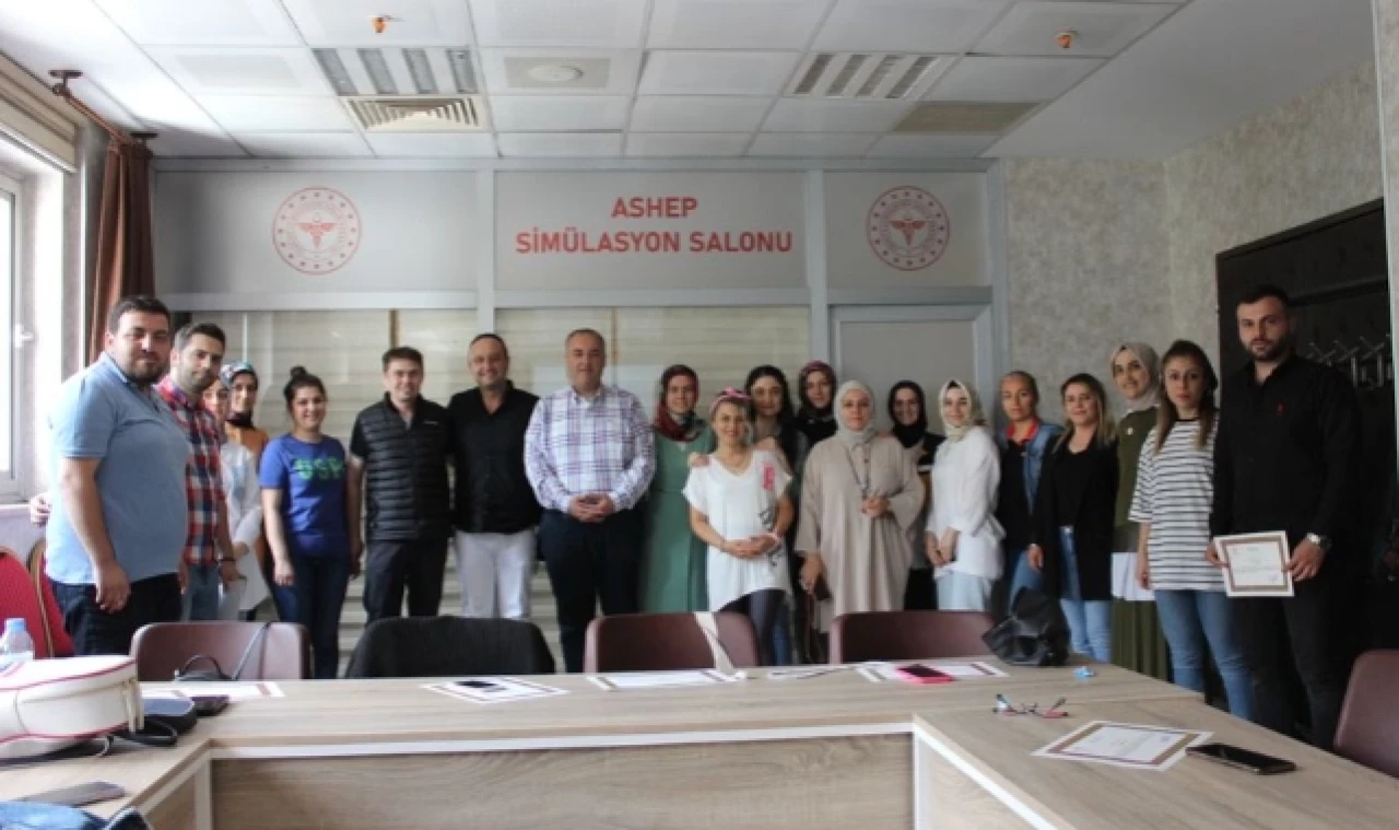 HASTANE ÖNCESİ OBSTETRİK ACİLLER EĞİTİMİ VERİLDİ