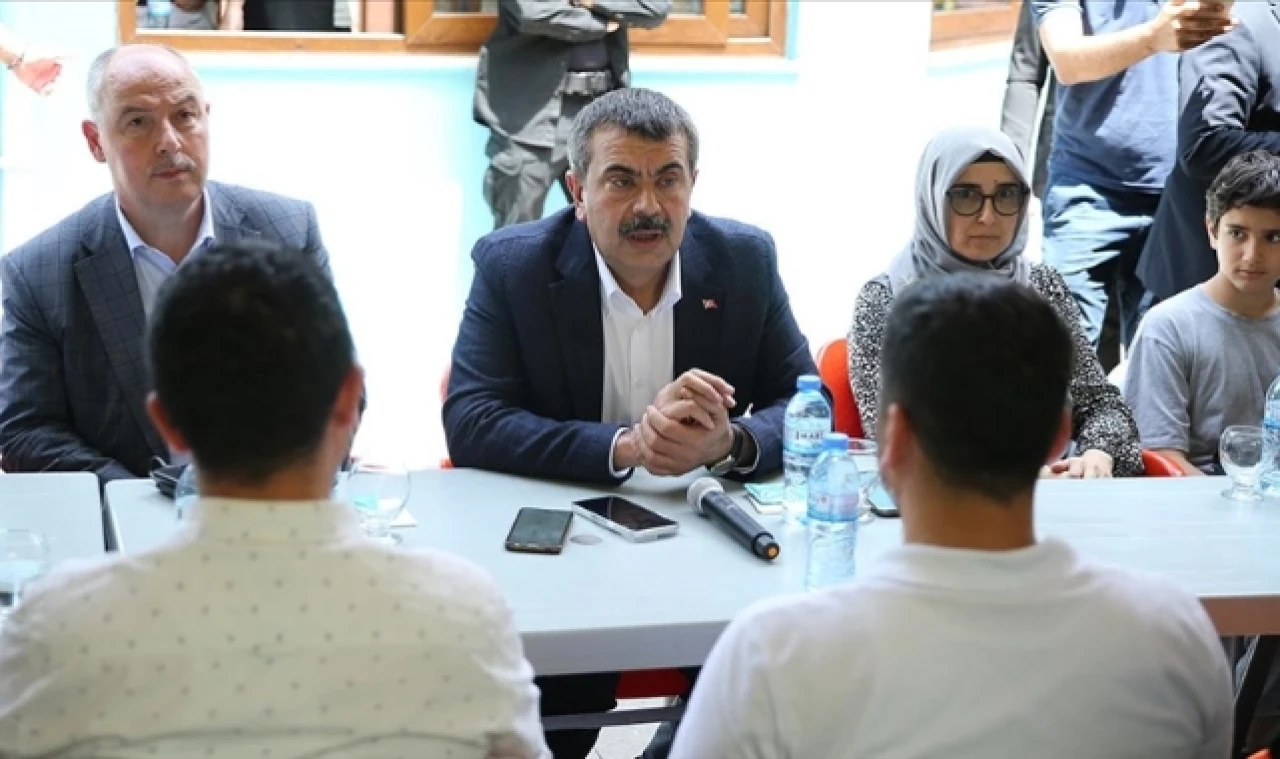 KAHRAMANMARAŞ'A 1839 ÖĞRETMEN ATAMASI YAPILDI