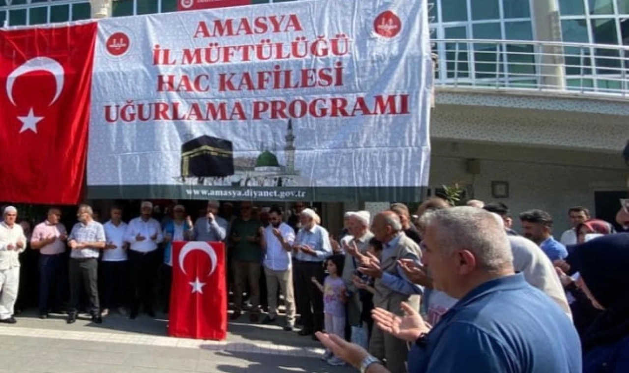 KUTSAL TOPRAKLARA UĞURLANDILAR