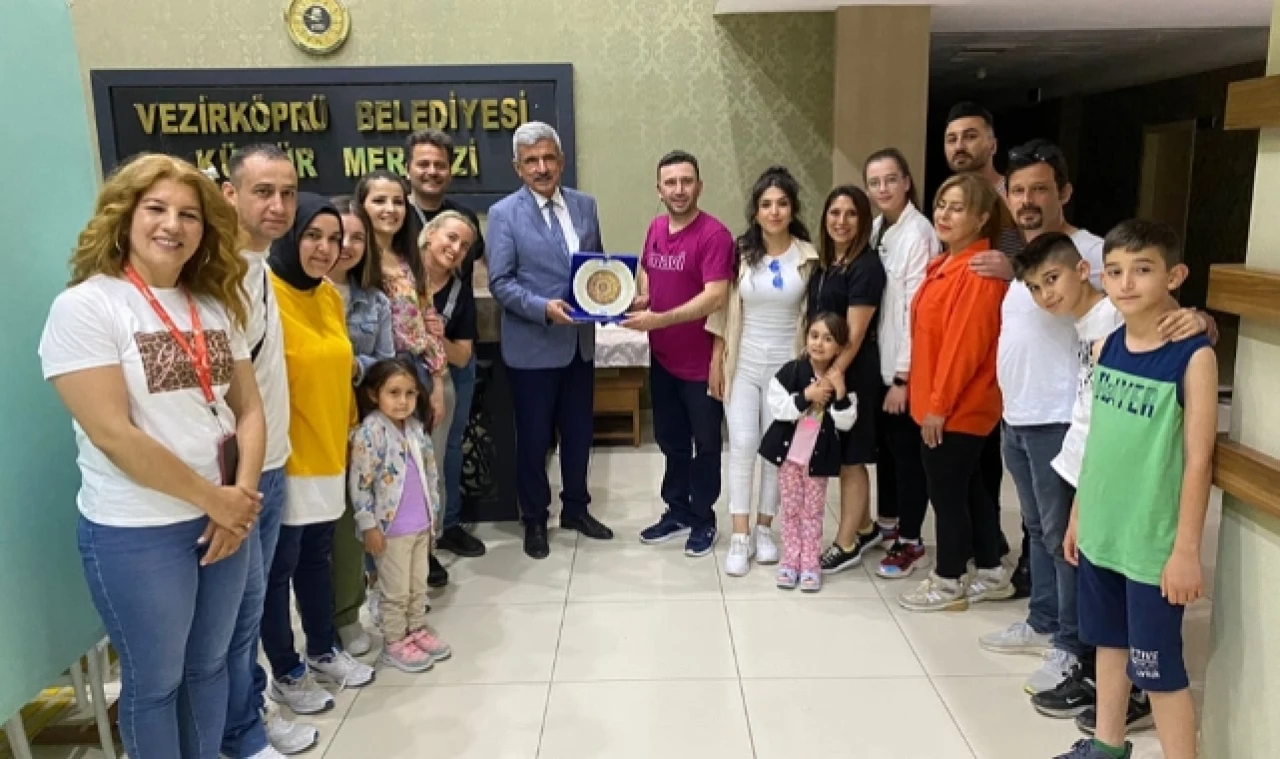Merzifon Belediyesi Tiyatro Kulübü İlk Turnesine Çıktı