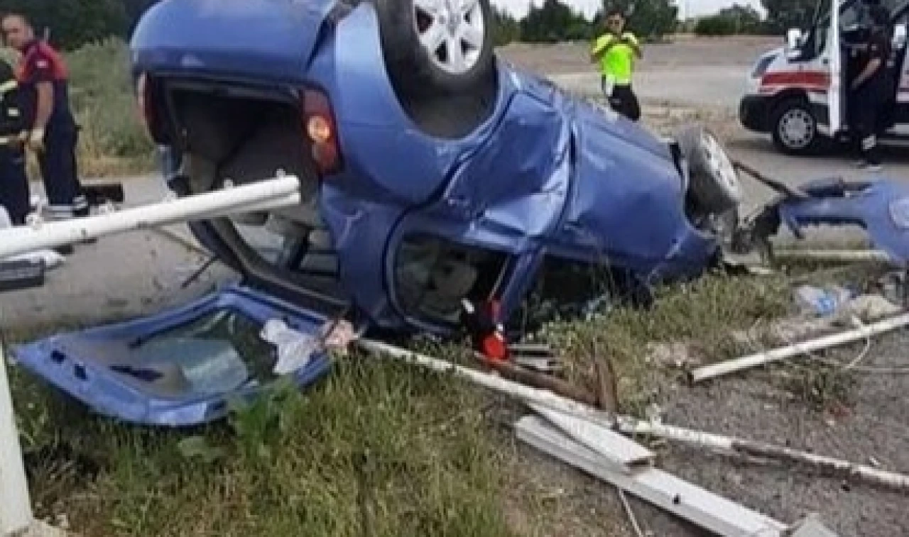 Merzifon'da otomobil takla attı: 4 yaralı