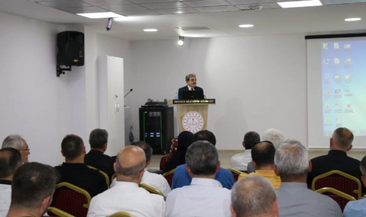 SINAV ÖNCESİ LGS KOMİSYON BAŞKANLARI TOPLANDI
