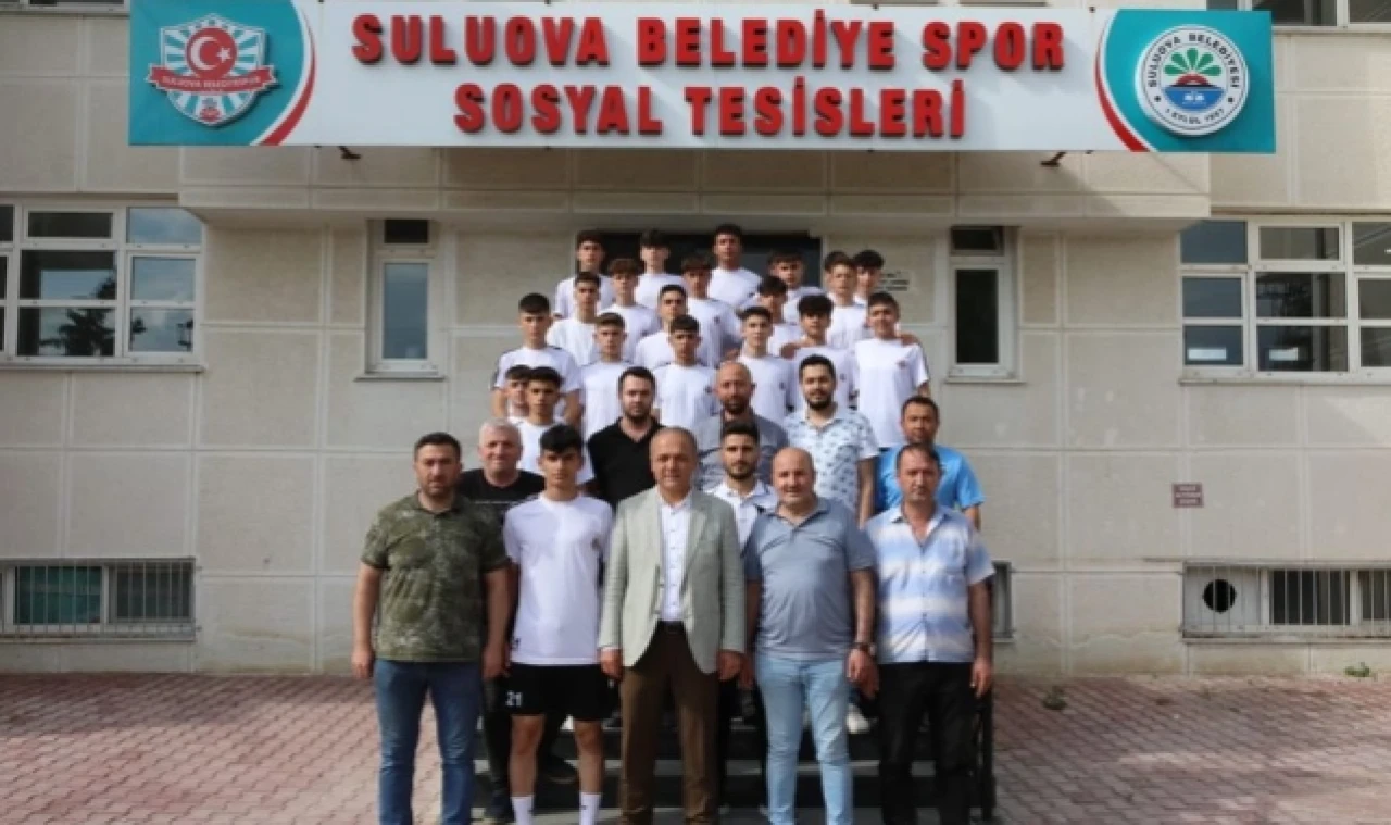 Suluova Belediyespor U-17 Futbol Takımı Yolcu Edildi