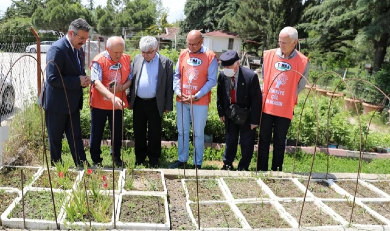UNUTMAMALIYIZ Kİ; BAŞKA BİR DÜNYA YOK