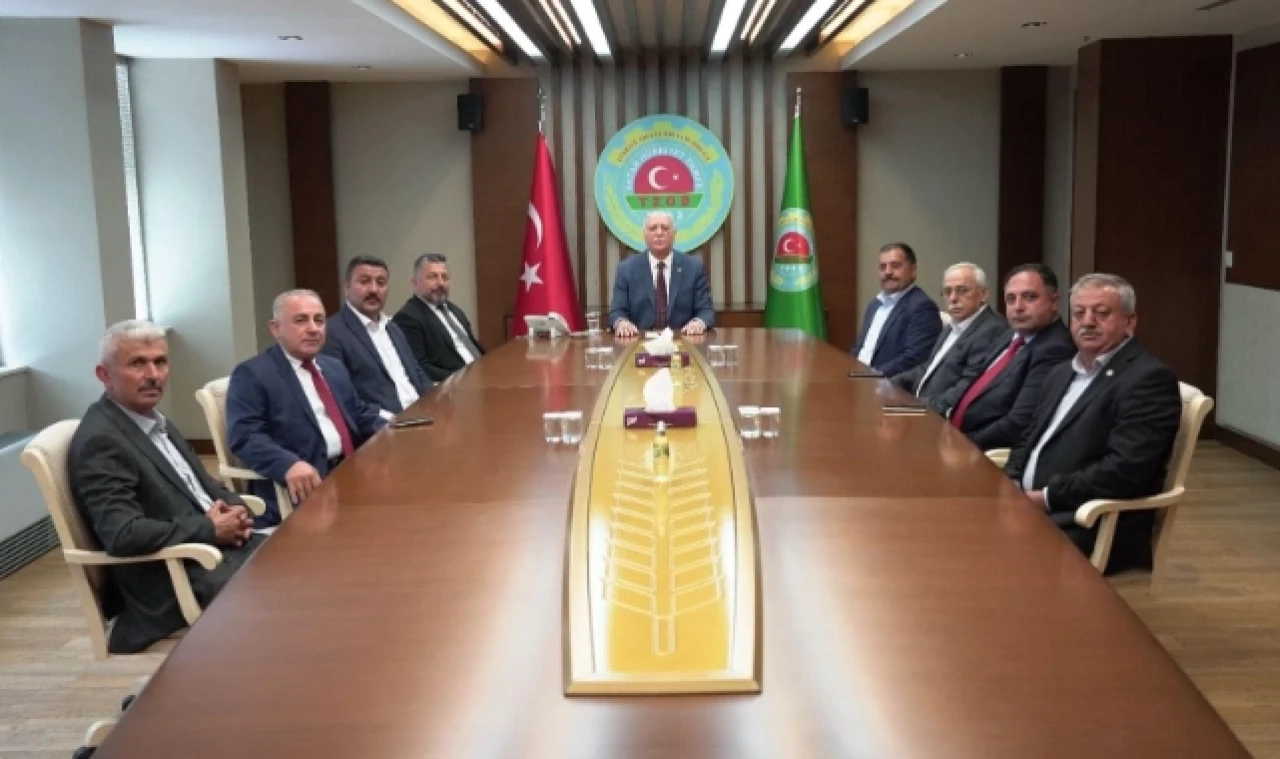 ZİRAAT ODASI BAŞKANLARI, BAYRAKTAR'I ZİYARET ETTİ