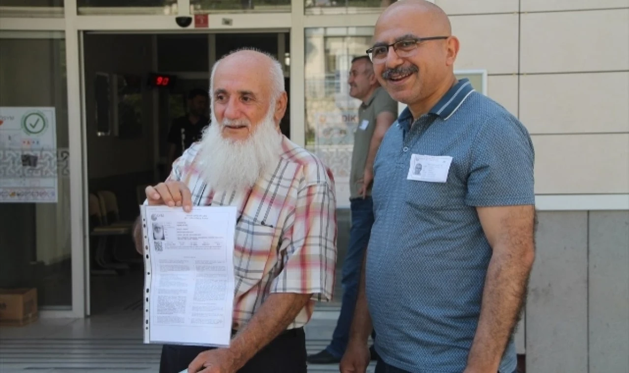 81 Yaşındaki Yaşar Aktaş İlahiyat Fakültesi Hedefiyle DGS'ye İkinci Kez Katıldı