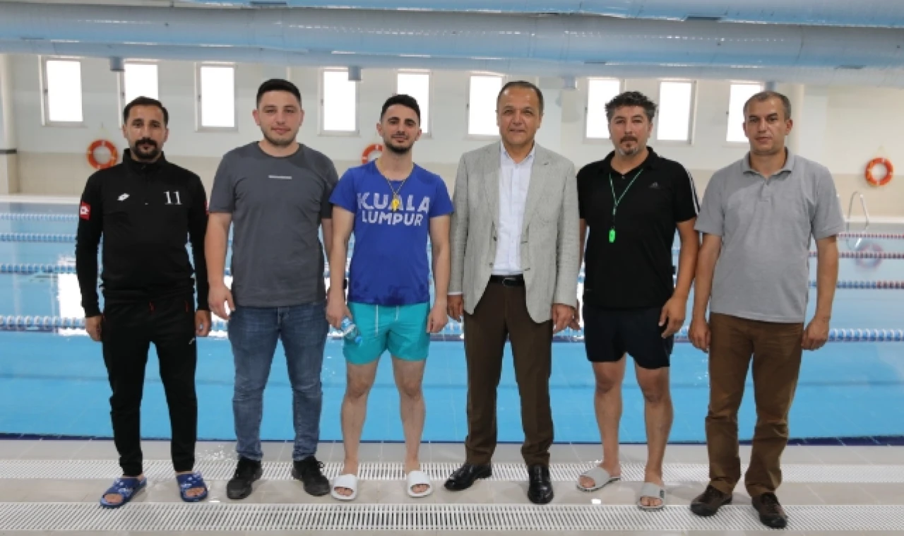 Başkan Üçok; "Suluova'da Yüzme Bilmeyen Kimse Kalmayacak"