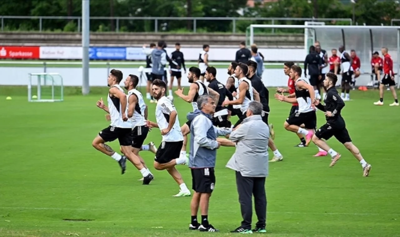 Beşiktaş, Tiran maçı öncesi UEFA'ya kadro bildirimini yaptı
