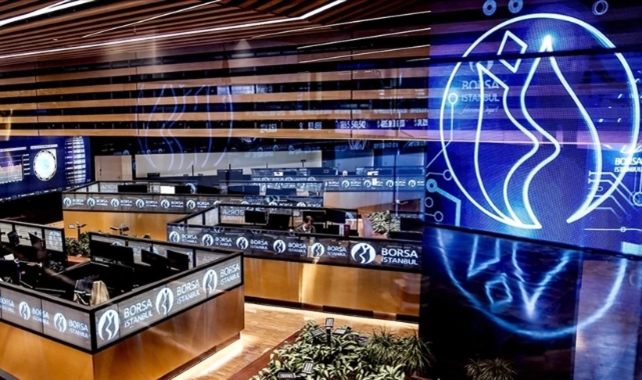 Borsa günün ilk yarısında rekor seviyeyi gördü