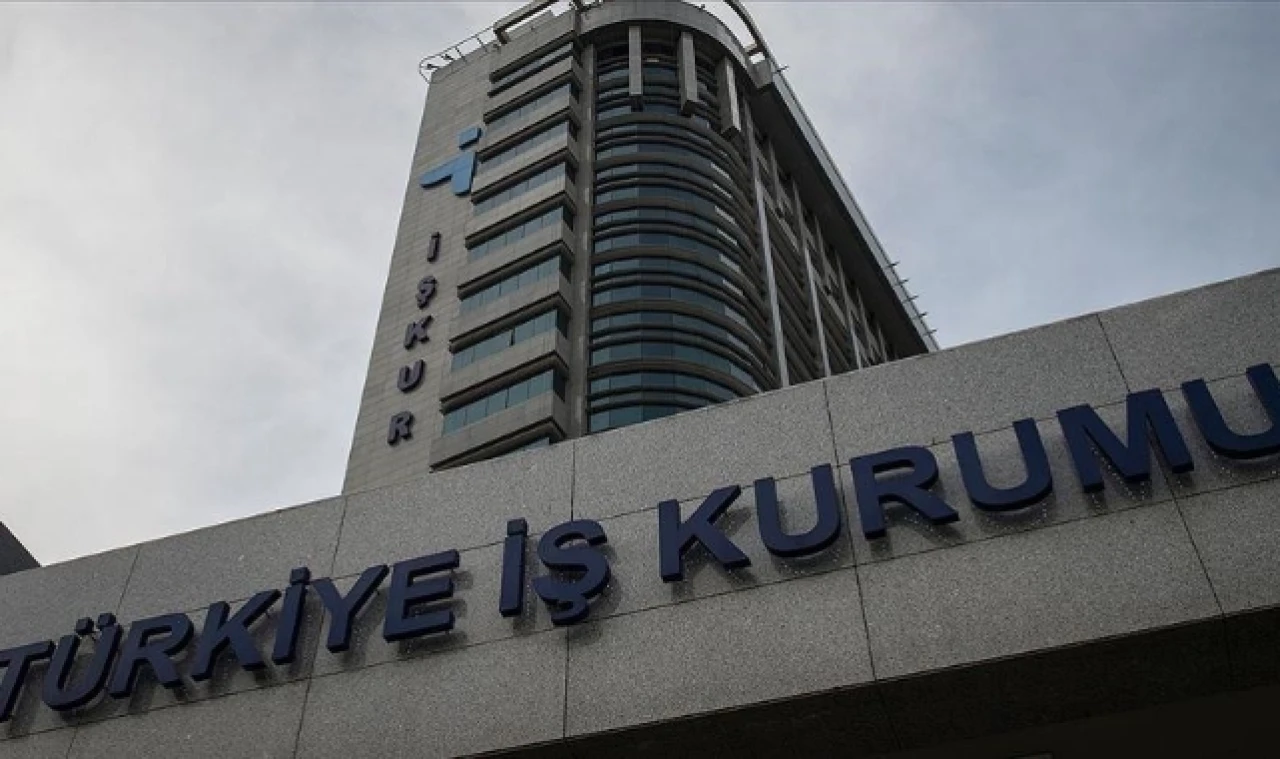 İŞKUR altı ayda yarım milyondan fazla kişiyi işle buluşturdu