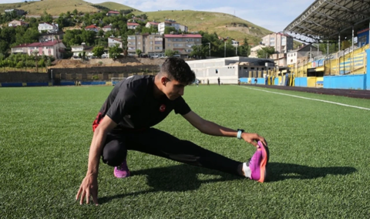 Kudüs'te madalya kazanmak için günde 20 kilometre koşuyor