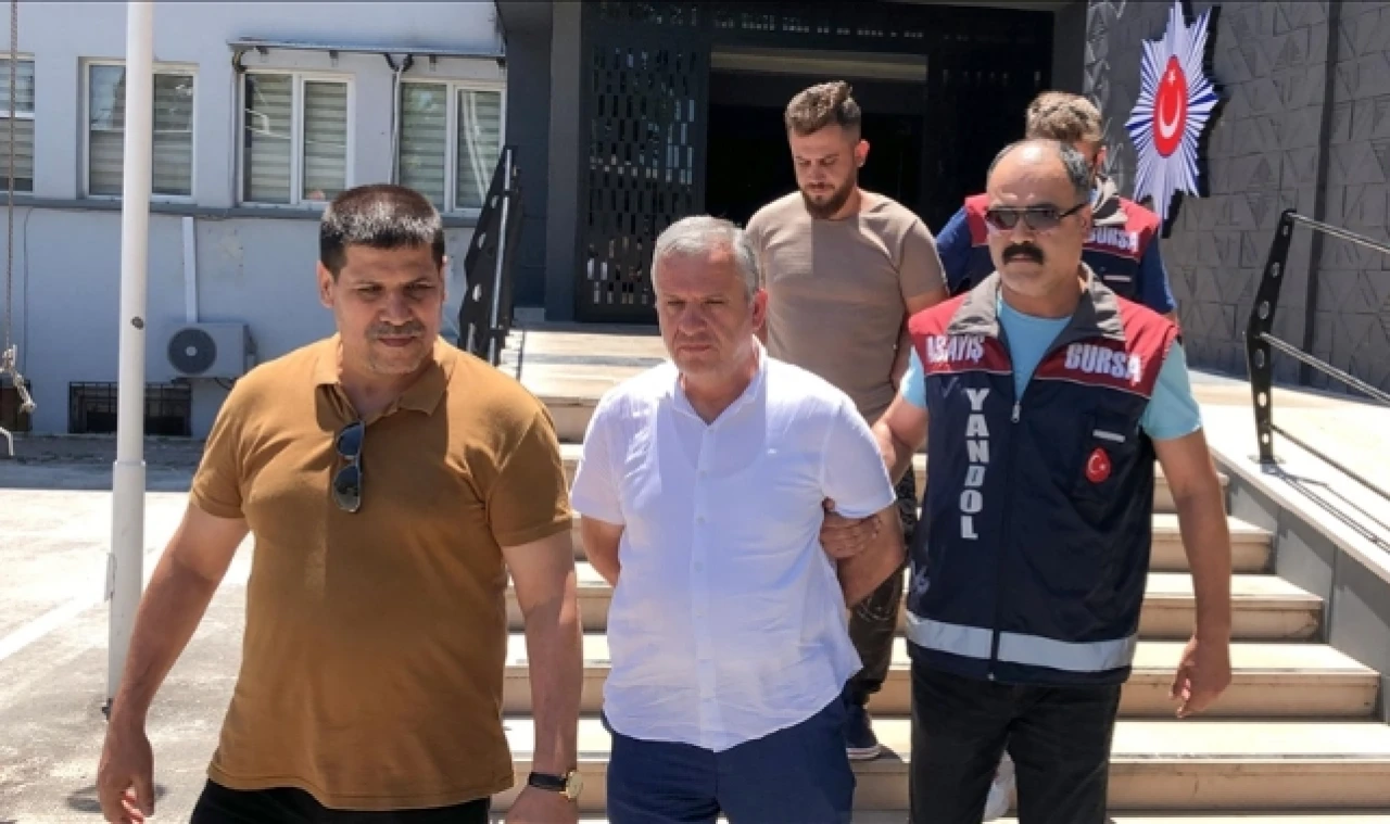 Kurban hissesi sahiplerine bozuk et verdiği iddia edilen işletme sahibi baba oğul tutuklandı