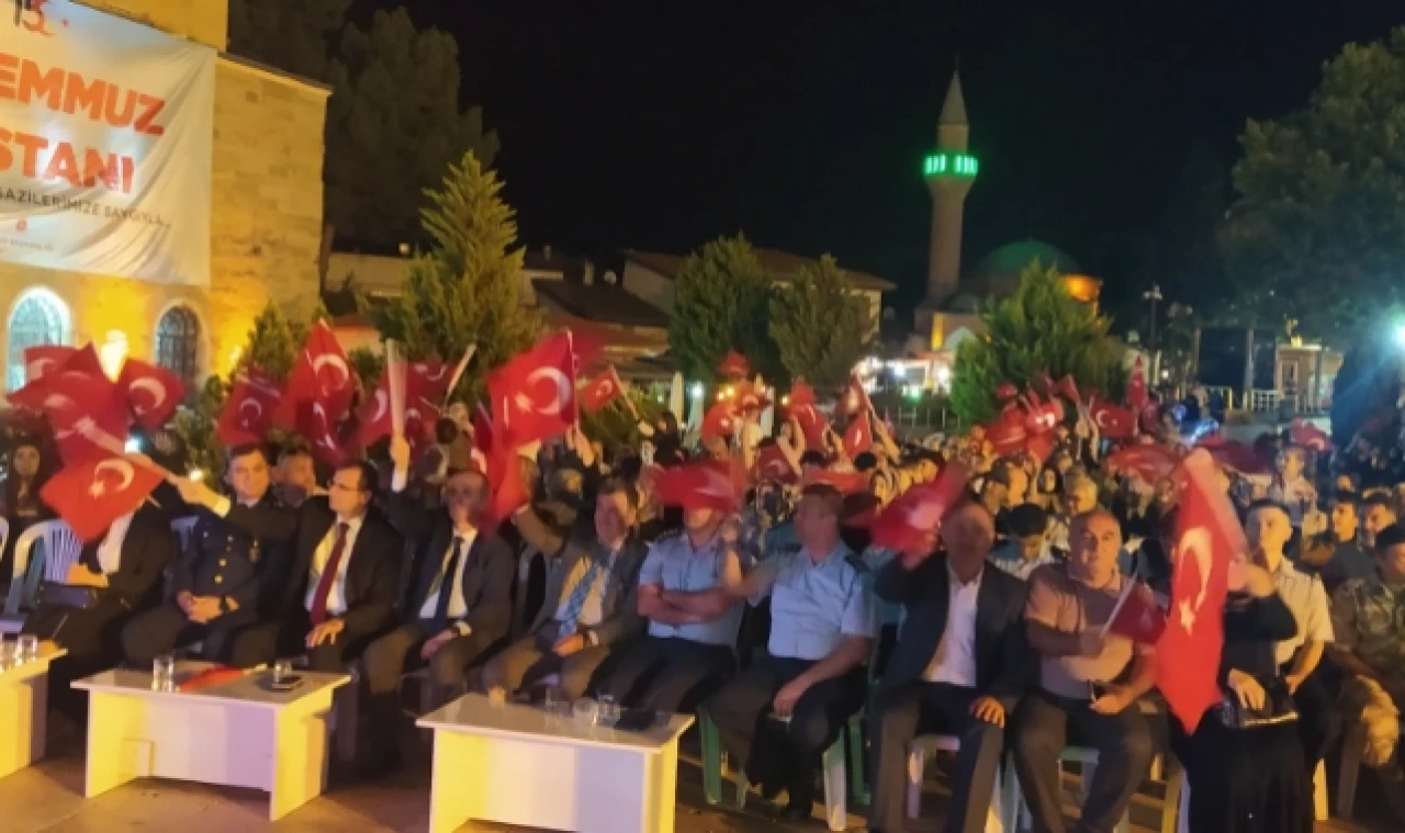 Merzifon'da 15 Temmuz Demokrasi ve Milli Birlik Günü Programı Gerçekleştirildi