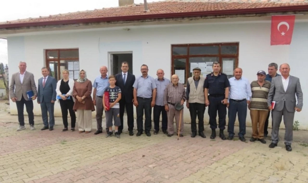 Ortaova, Çayırözü ve Uzunyazı köylerini ziyaret etti.
