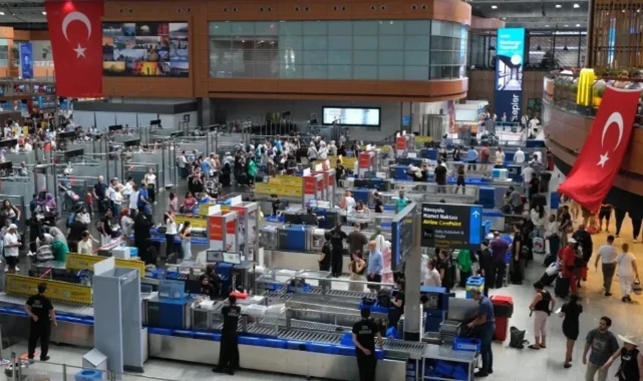 Sabiha Gökçen Havalimanı aynı haftada iki yeni rekora ulaştı