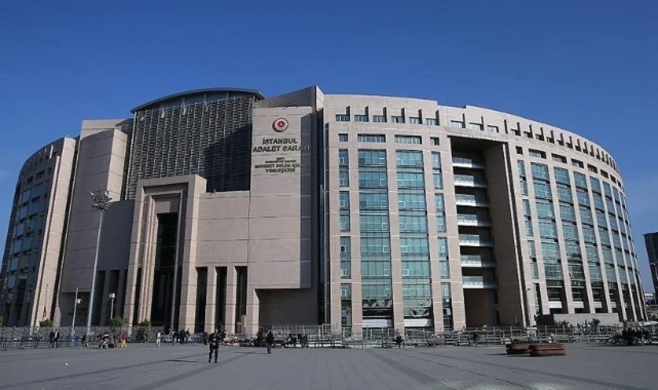 Sosyal medyadaki namaz kılma videosuna soruşturma