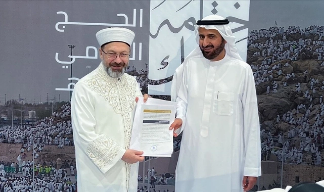 Suudi Arabistan Hac ve Umre Bakanlığından Diyanet İşleri Başkanlığına ödül