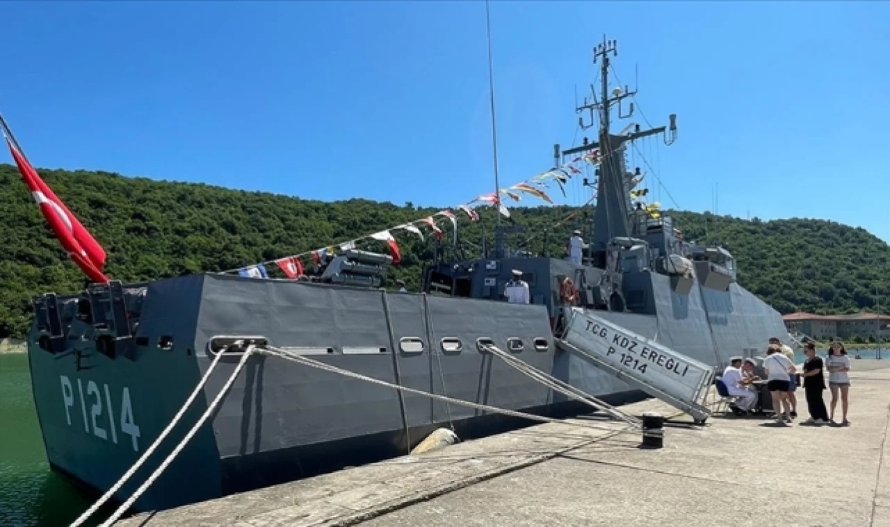 TCG Karadeniz Ereğli Gemisi Bartın'da ziyarete açıldı