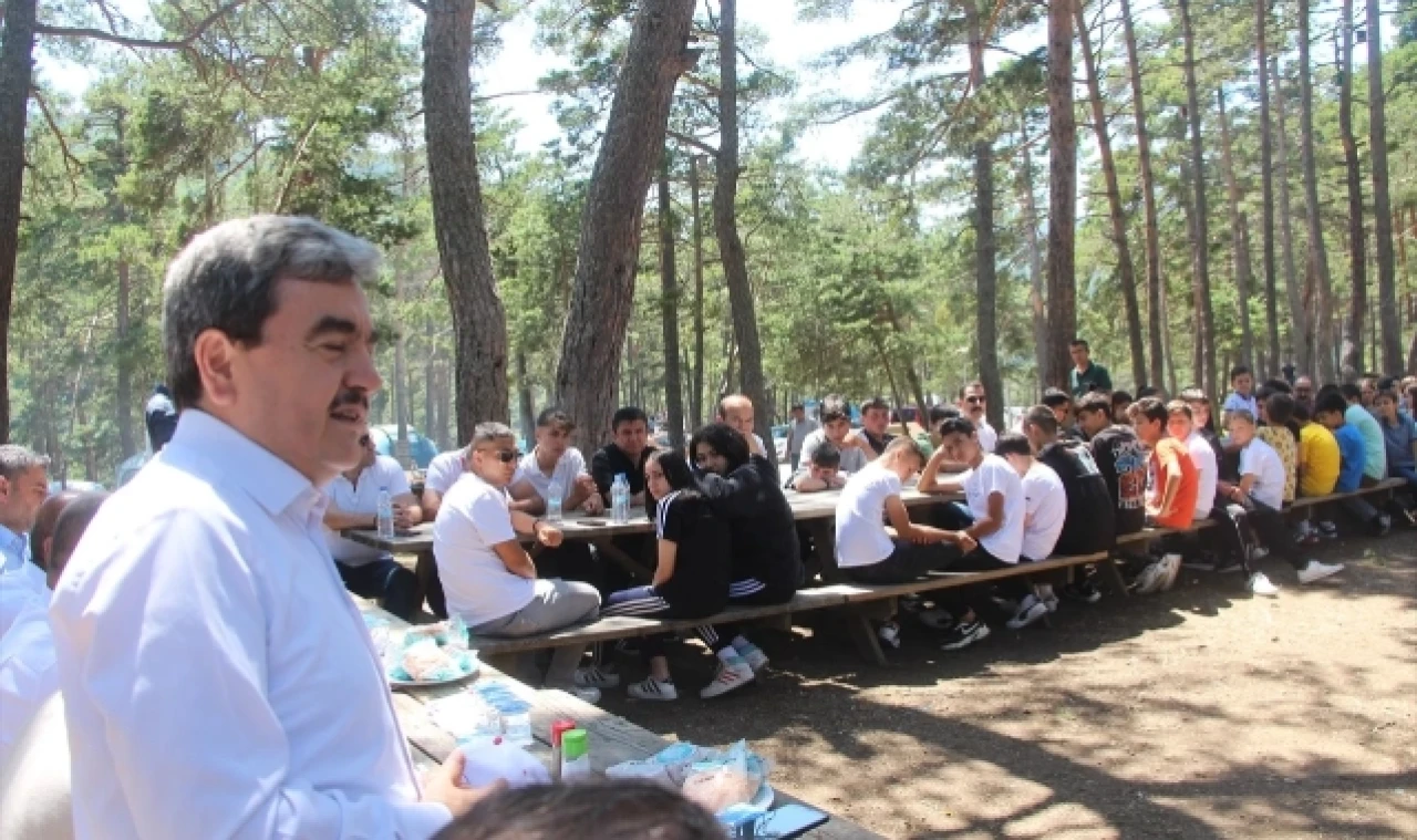 Türkiye Genelinde Derece Elde Eden Sporcular Piknikte Buluştu