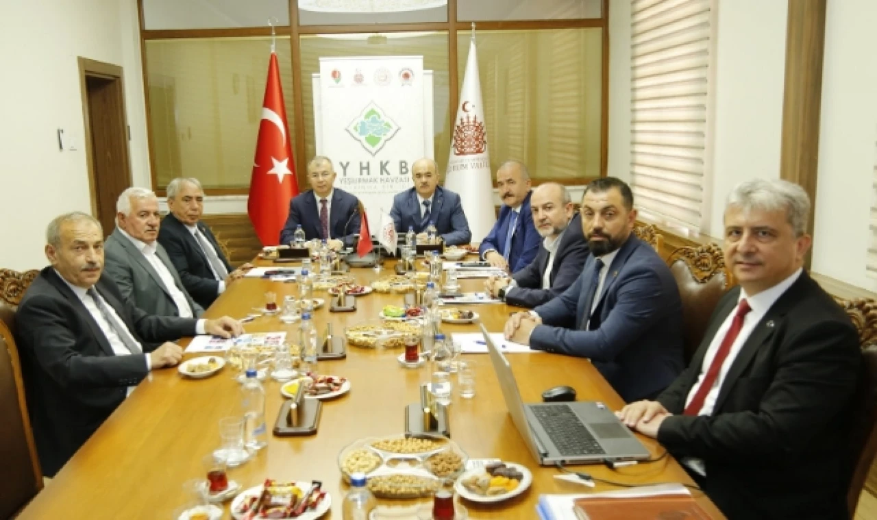 Ağustos Ayı Encümen ve Meclis Toplantısı Vali Doruk Başkanlığında gerçekleştirildi