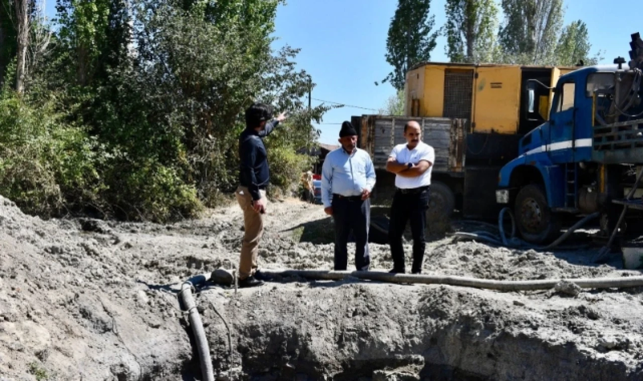 Altınöz Devam Eden KÖYDES Projelerini İnceledi