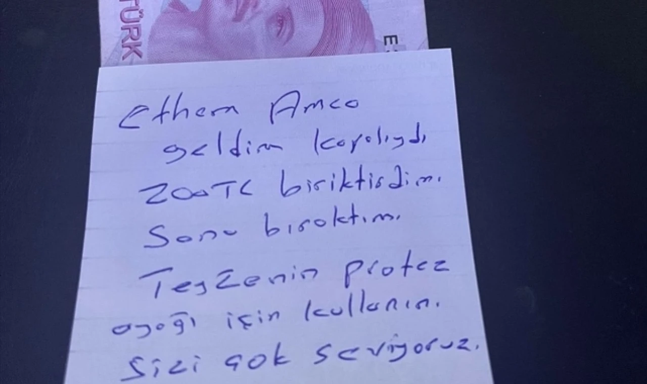Amasya'da Yardımlaşma Derneğine Harçlığını Sıkıştıran Çocuktan Destek
