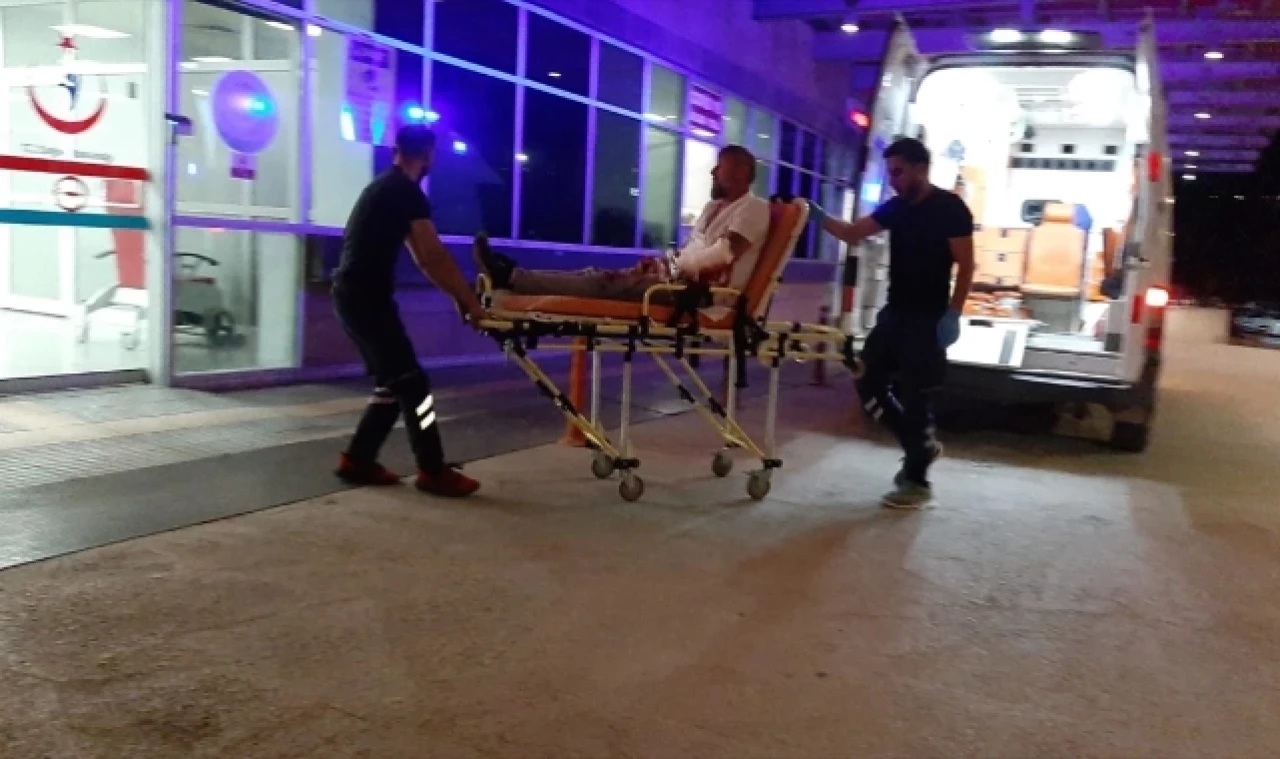 Düğünde çıkan kavgada 3 kişi yaralandı