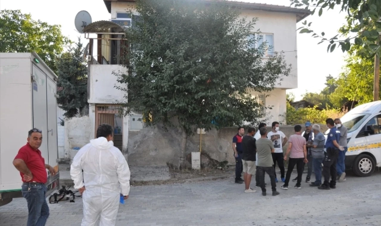 Gümüşhacıköy'de Yalnız Yaşayan Kişi Evinde Ölü Bulundu
