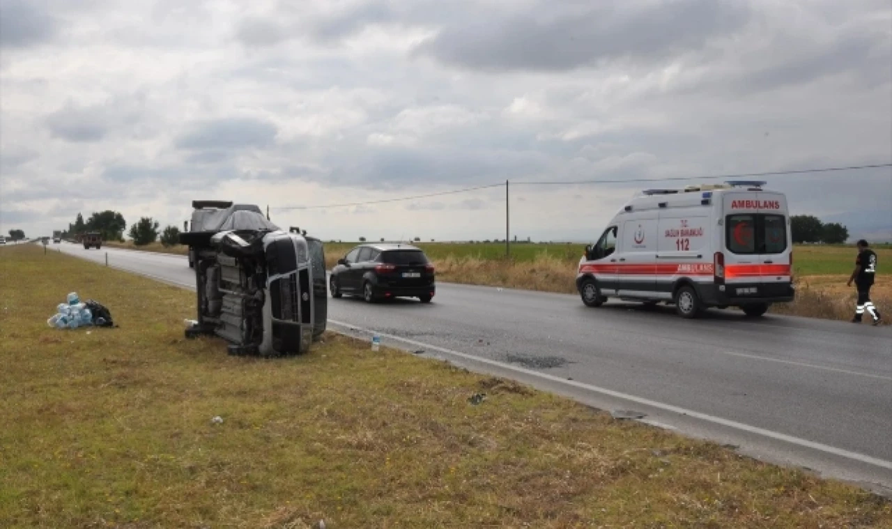Gümüşhacıköy’de Zincirleme Trafik Kazası: 4 Yaralı