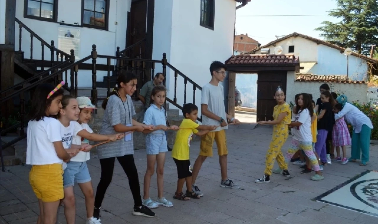 Merzifon'da Unutulmaya Yüz Tutmuş Geleneksel Çocuk Oyunları Etkinliği
