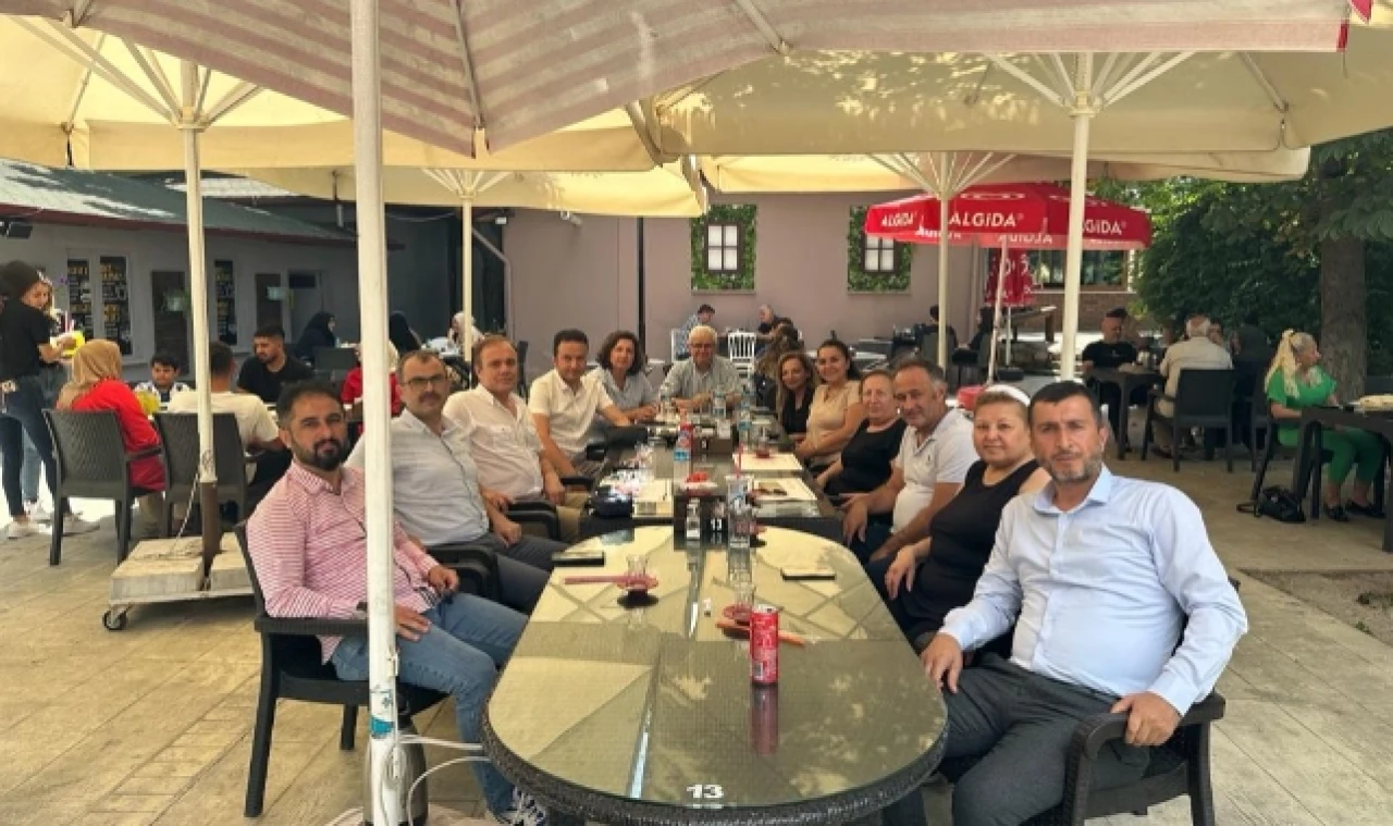 Merzifon SMMM üyeleri  Müdür Candaroğlu ile vedalaştı