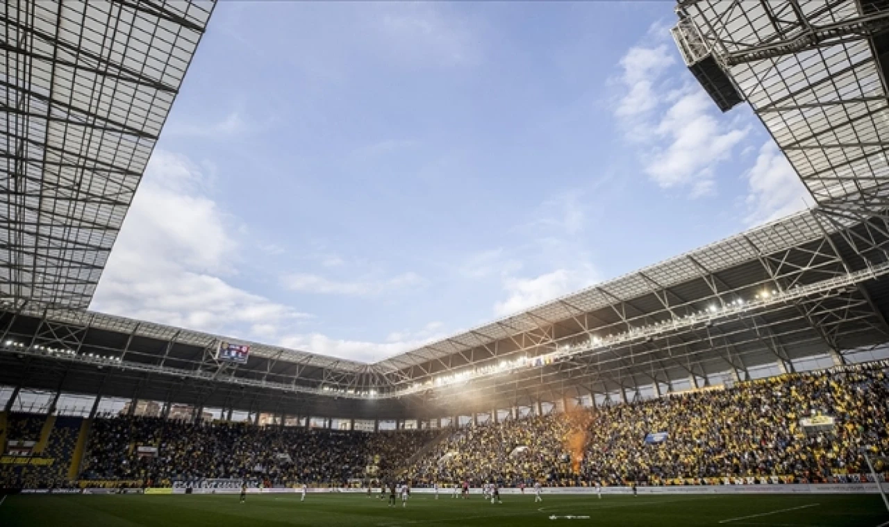 MKE Ankaragücü-Fenerbahçe maçı Eryaman Stadı'nda oynanacak