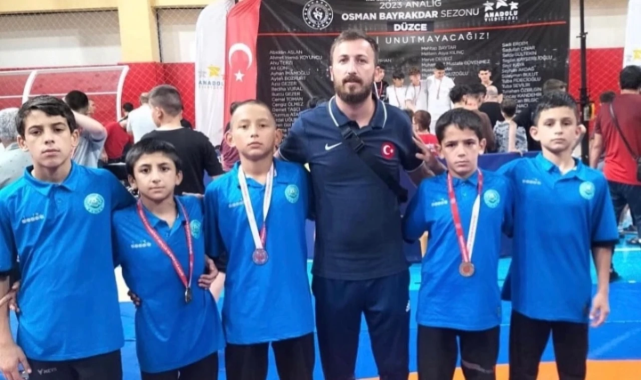 Taşova Belediye Spor Kulübü Derece İle Döndü